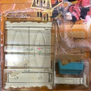 Vintage The Littles Armoir and Cradle NRFB Mattel 1980 Dollhouse Miniatures